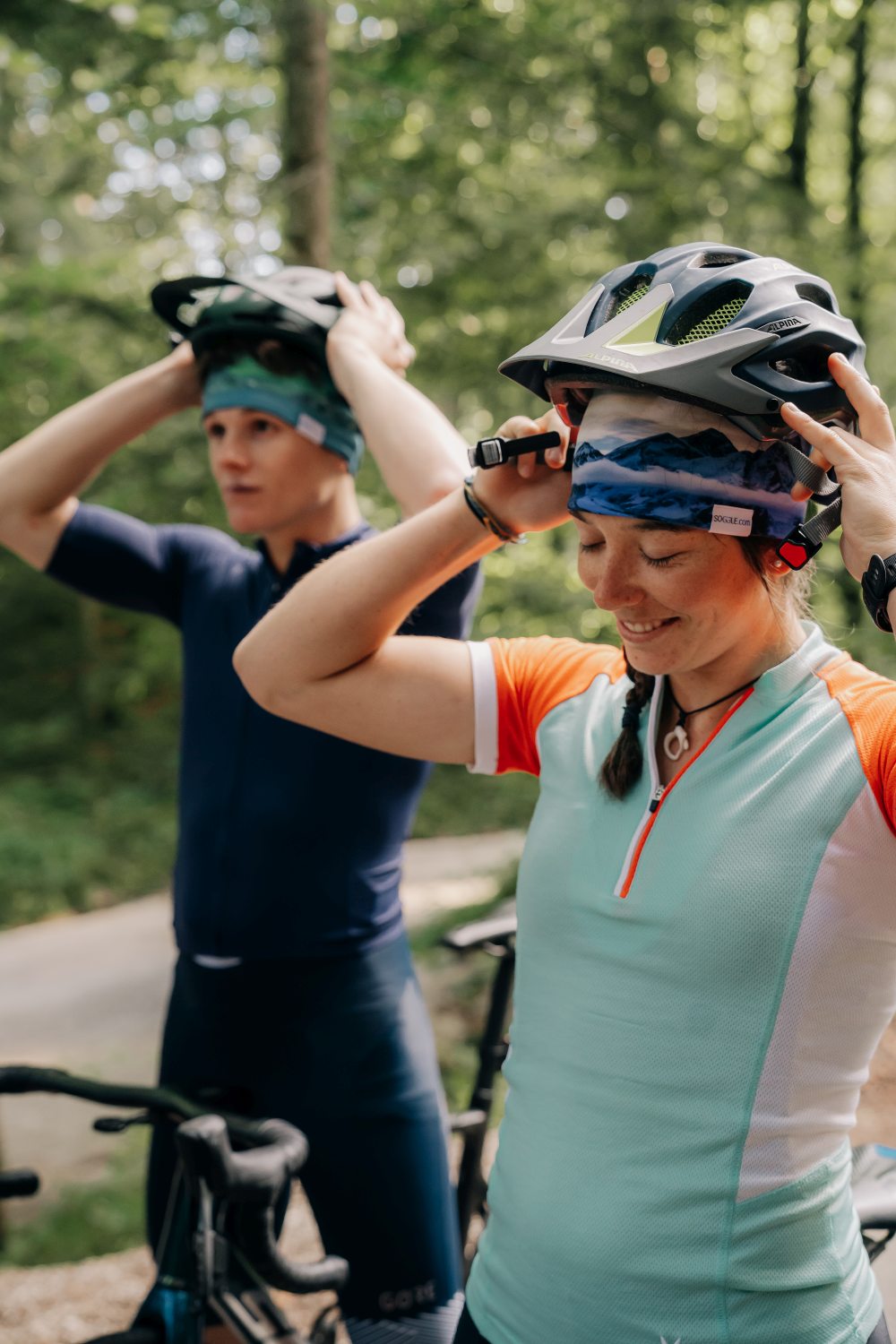 Soggle Stirnband mit Wendedesign - weiche Haptik, Headband mit leicht asymetrischem Schnitt, atmungsaktiv und wärmeisolierend